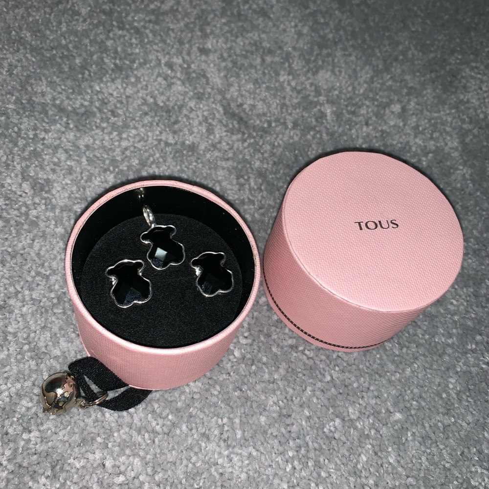 SOLD ❗️❗️❗️❗️Authentic Tours Set